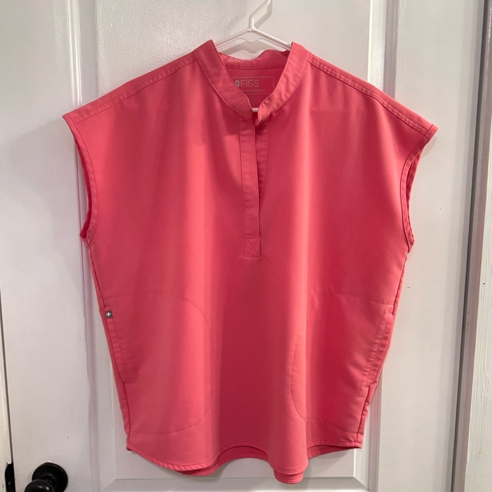 Figs Rafaela Oversized Scrub Top Neon Pink Limited Edition Large